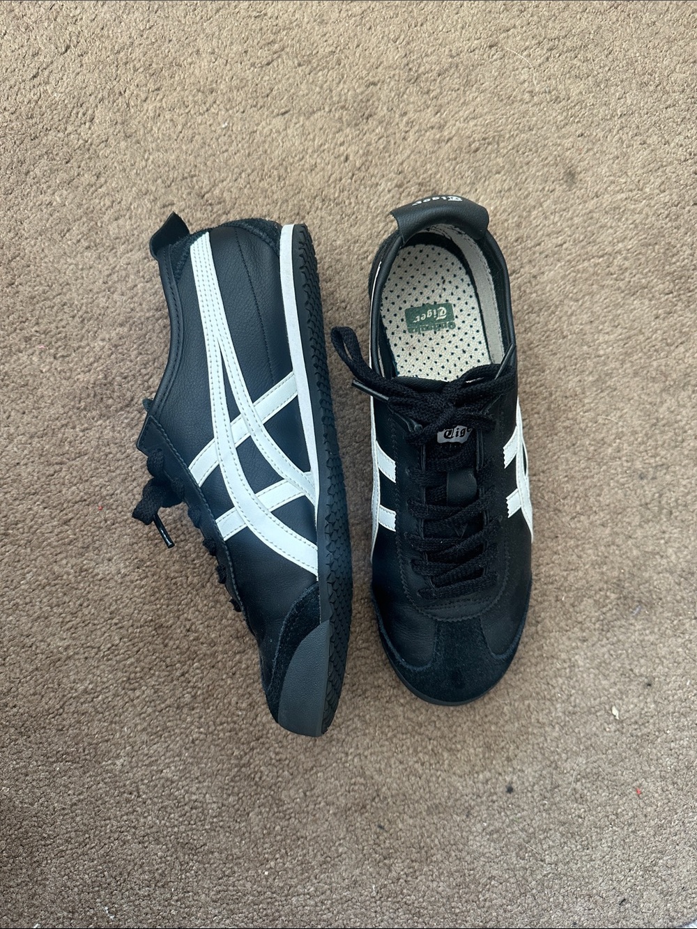 NWT Onitsuka Tiger Black with White Stripes